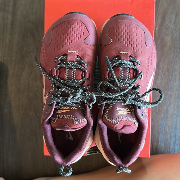 ALTRA Women's AL0A7R76 Olympus 5 Low GTX Trail Running Shoe - Picture 10 of 10